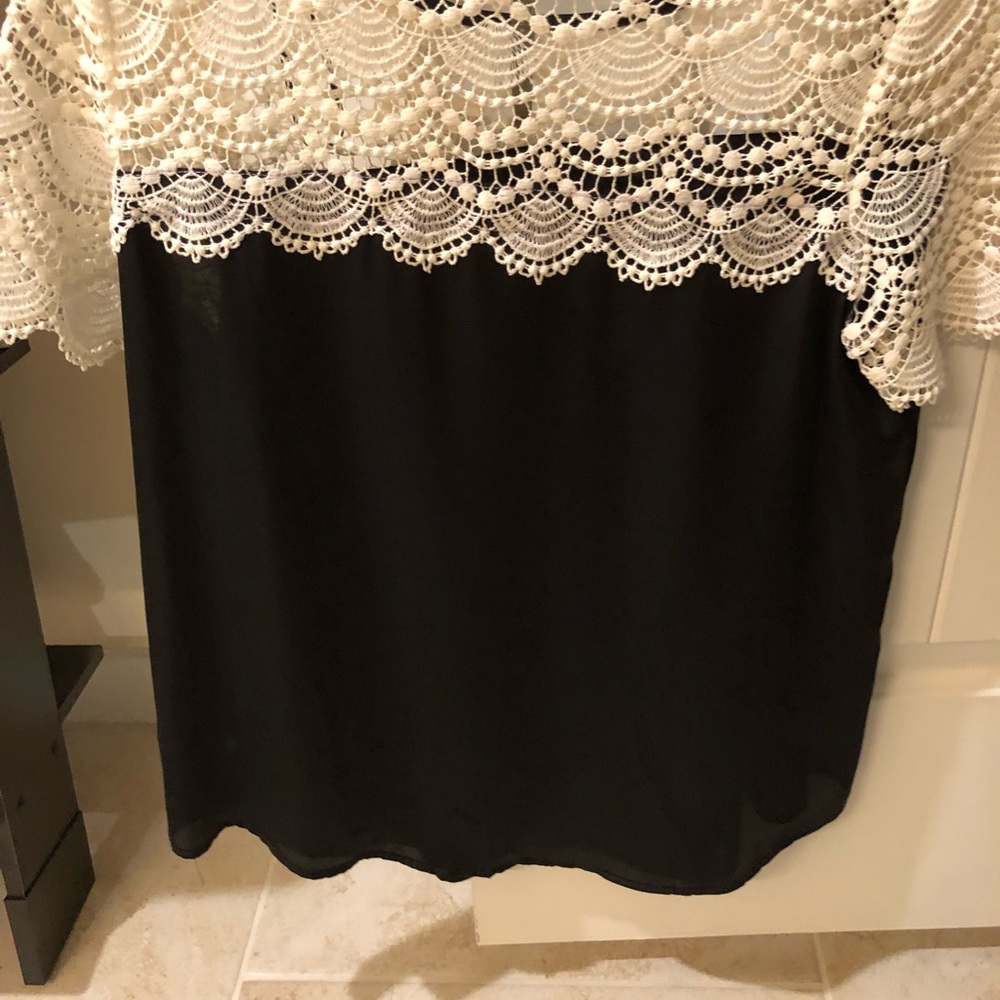 Lauren Conrad top